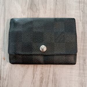 Louis Vuitton Damier Black Multicles 6 Key Case Holder